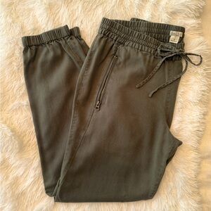 Lucky Brand Women's Olive Green Pants, S
